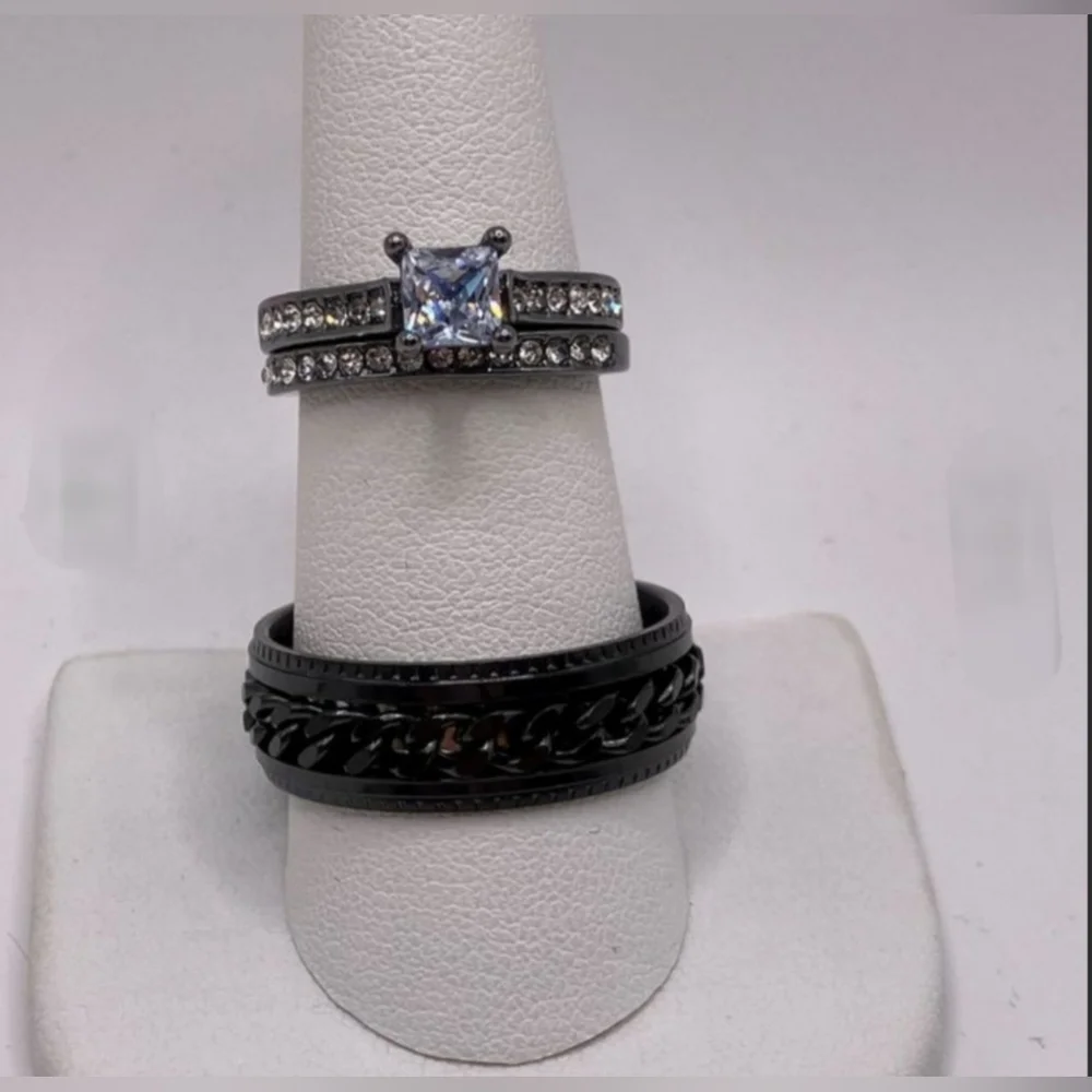 New, Classic black wedding band men's size 7 jewelry - Picture 3 of 9